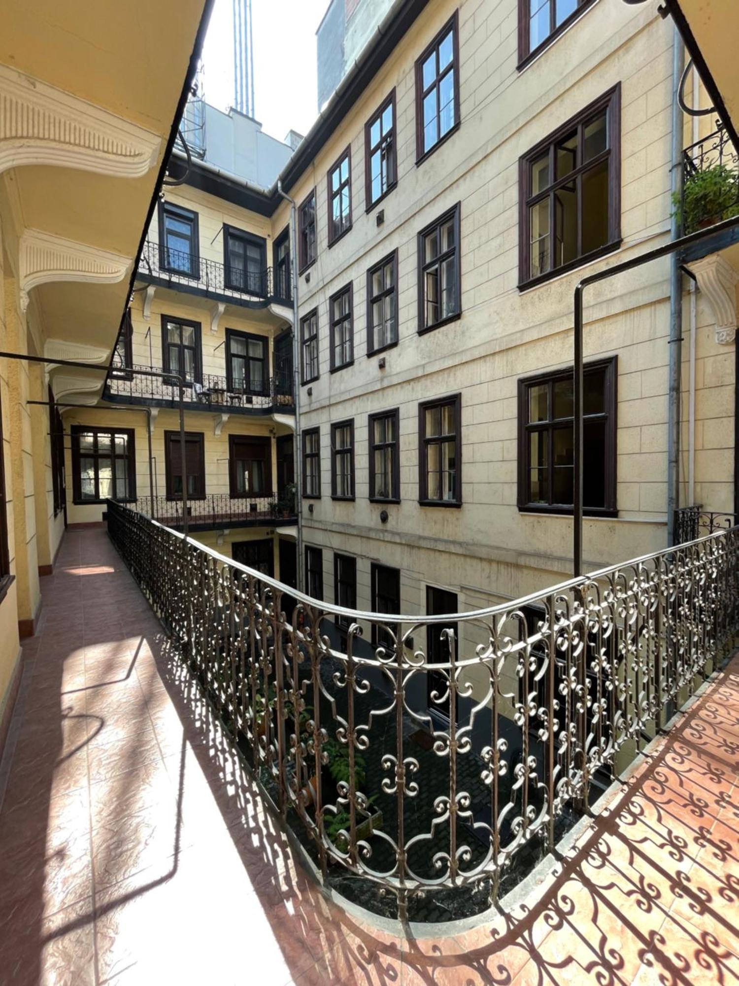 Fanni'S Cosy Home Express Apartment In The City Centre Budapest Ngoại thất bức ảnh