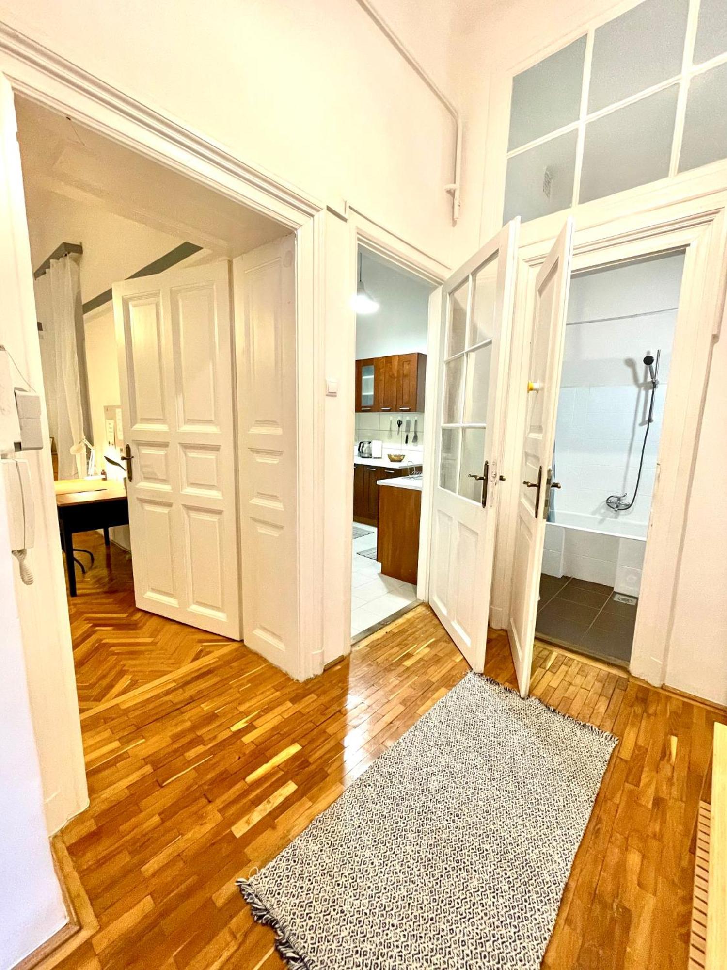 Fanni'S Cosy Home Express Apartment In The City Centre Budapest Ngoại thất bức ảnh