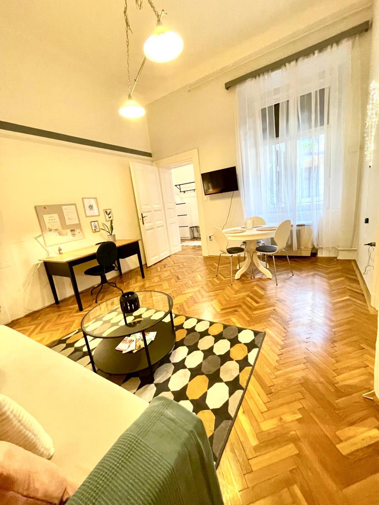 Fanni'S Cosy Home Express Apartment In The City Centre Budapest Ngoại thất bức ảnh