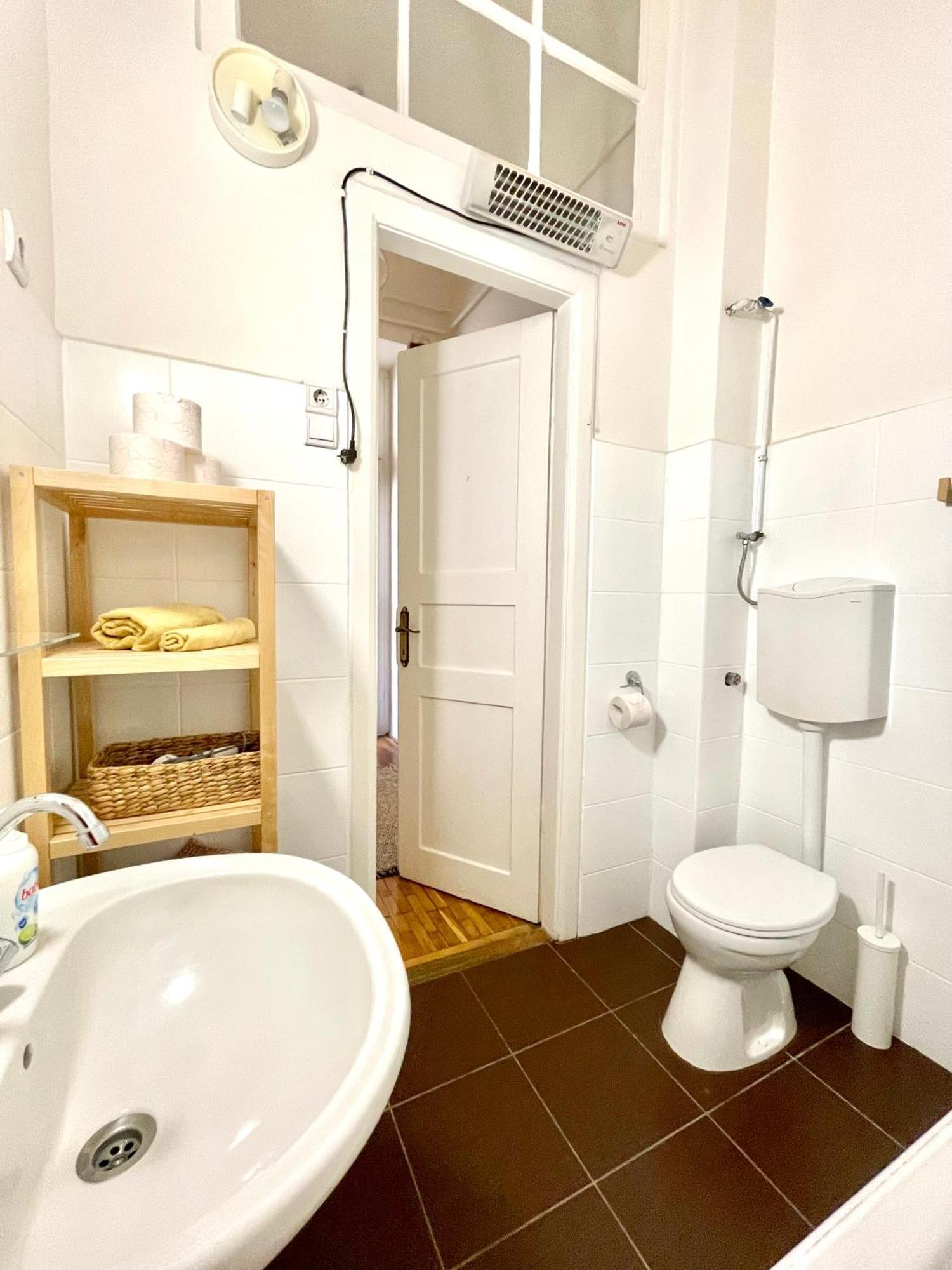 Fanni'S Cosy Home Express Apartment In The City Centre Budapest Ngoại thất bức ảnh